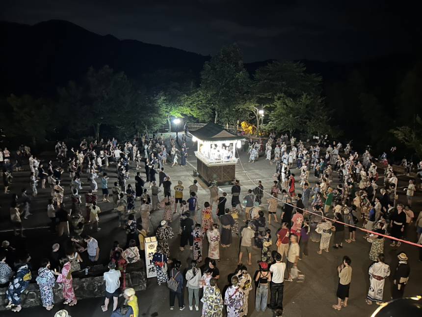 数ある郡上おどり会場の中でも
