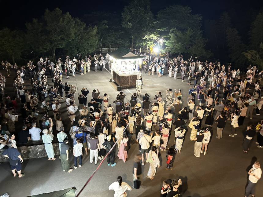 数ある郡上おどり会場の中でも